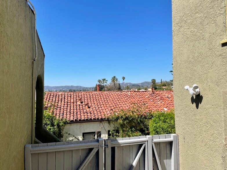 Building Photo - 1306 Montana St