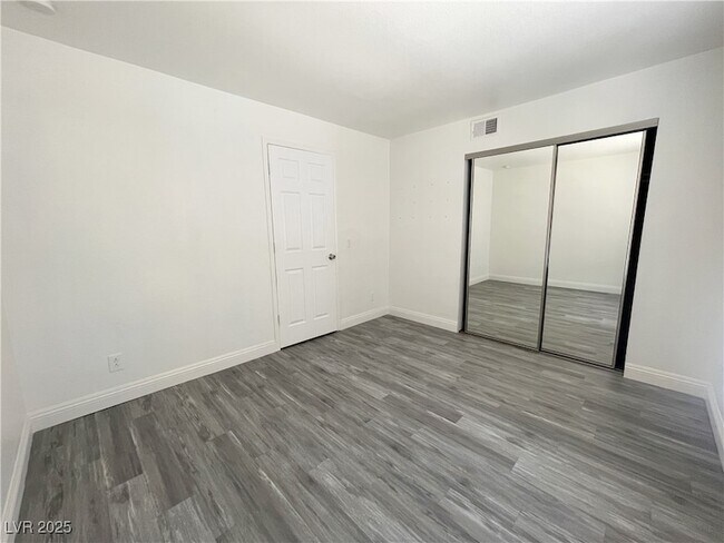 Building Photo - 2801 N Rainbow Blvd