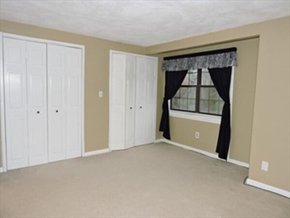 Building Photo - 24 Spencer Rd