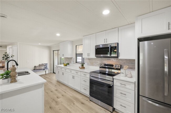 Building Photo - 865 Cape Haze Ln