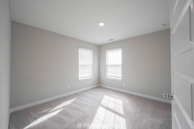 Building Photo - 7278 Zanesville Rd