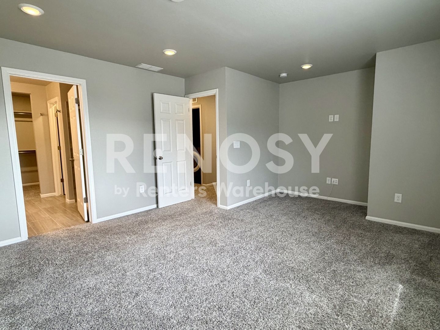 Building Photo - 11352 W Grand Dr