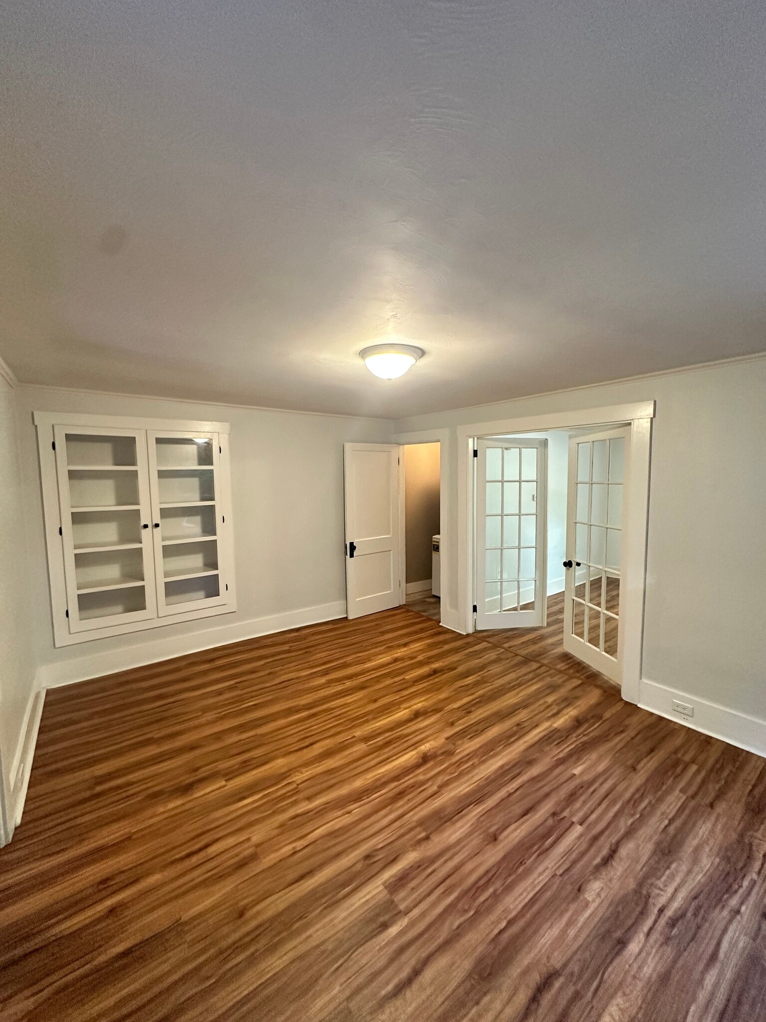 Dining room/office - 23 Tibbetts St