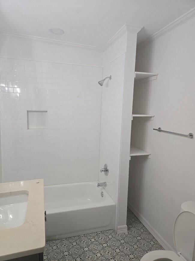 Building Photo - 415 N 23rd St