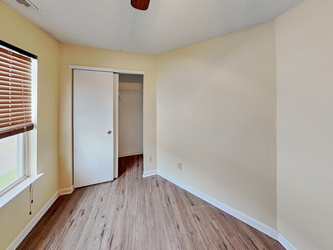 Building Photo - 385 Kimbrough Dr