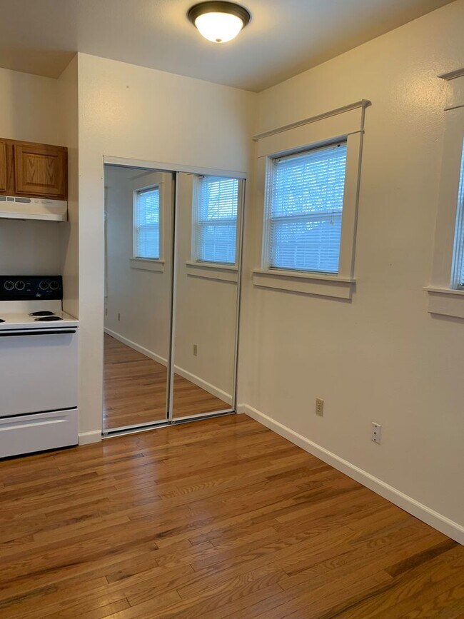 Interior Photo - Vancouver Ave.