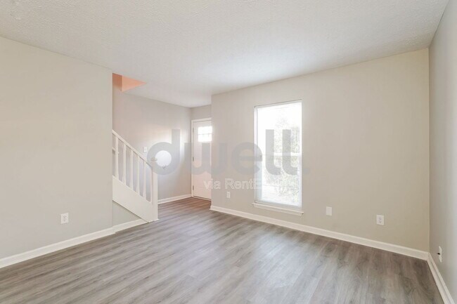 Building Photo - 429 Evans Mill Dr