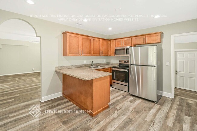 Building Photo - 525 Dolphin Dr