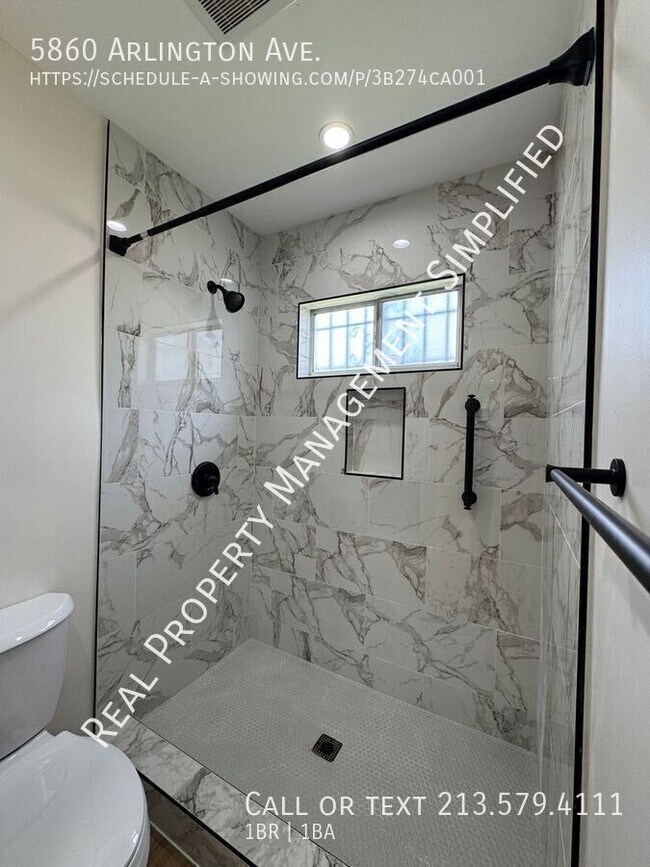 Building Photo - 5860 Arlington Ave