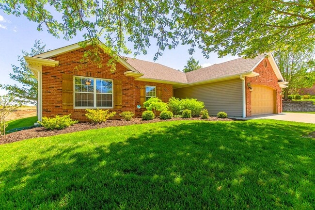 Building Photo - Charming 3 Bedroom/2 Bath in Mill Creek Manor with Spacious Garage