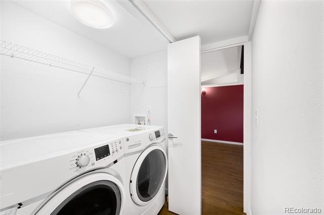 Building Photo - 2465 S Newton St