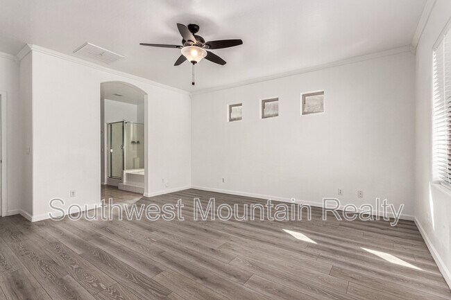 Building Photo - 21486 Via Del Oro
