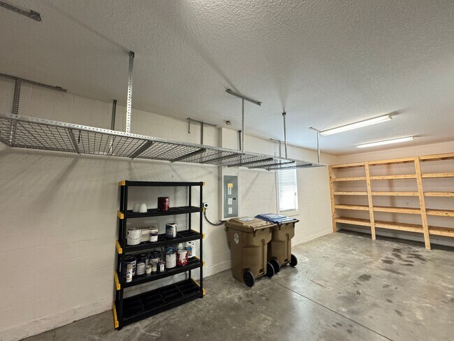 Building Photo - $300 off of a month of rent!! Experience the Epitome of Lakeside Luxury Living — For Rent in Narc...