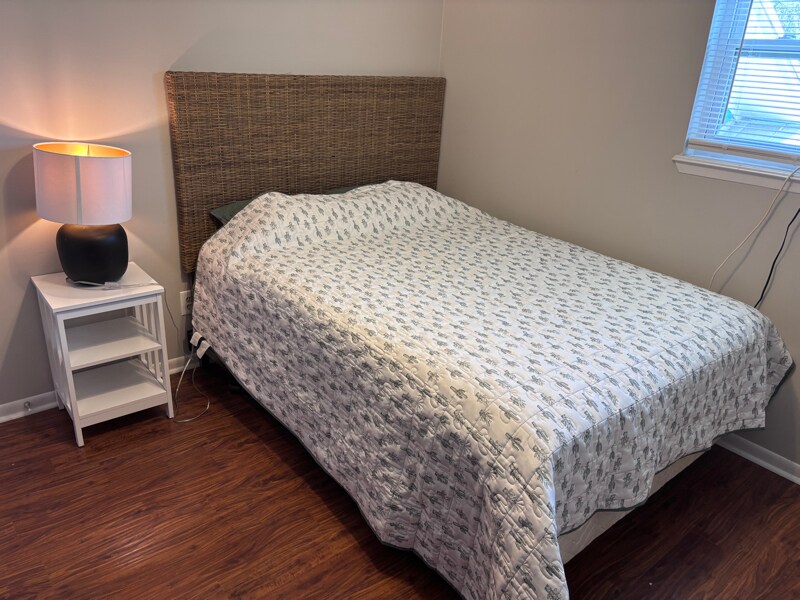 Building Photo - 1209 Capri Dr