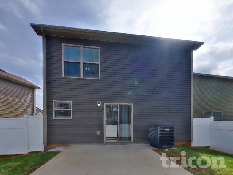 Building Photo - 3833 Harvest Ridge