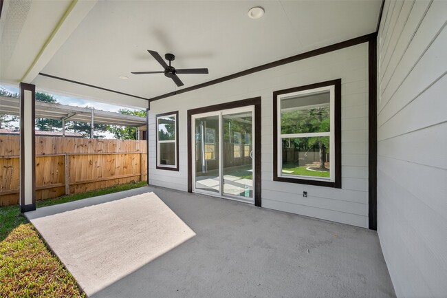 Building Photo - 5121 Rd 3540