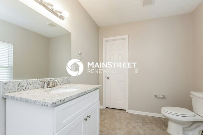 Building Photo - 2 Bedroom Pet-Friendly Home in Atlanta, GA with Main Street Renewal