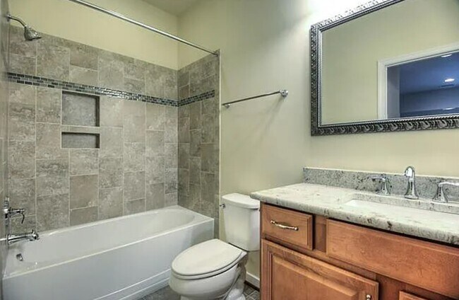 Building Photo - 3910 Village Commons Walk