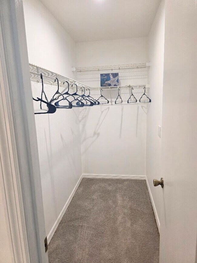 Building Photo - Charming 1-bedroom, 1-bath second-floor condo available NOW!