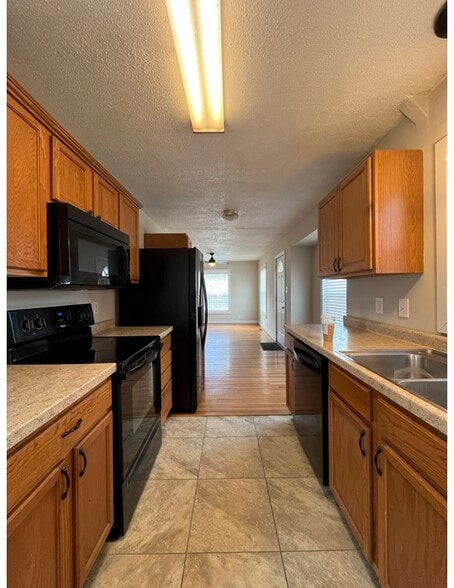 Kitchen - 1309 Court St