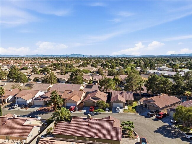 Building Photo - 4904 Winterset Dr