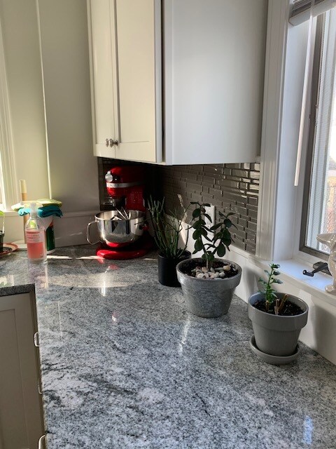 Granite countertop - 36 Linden Ave