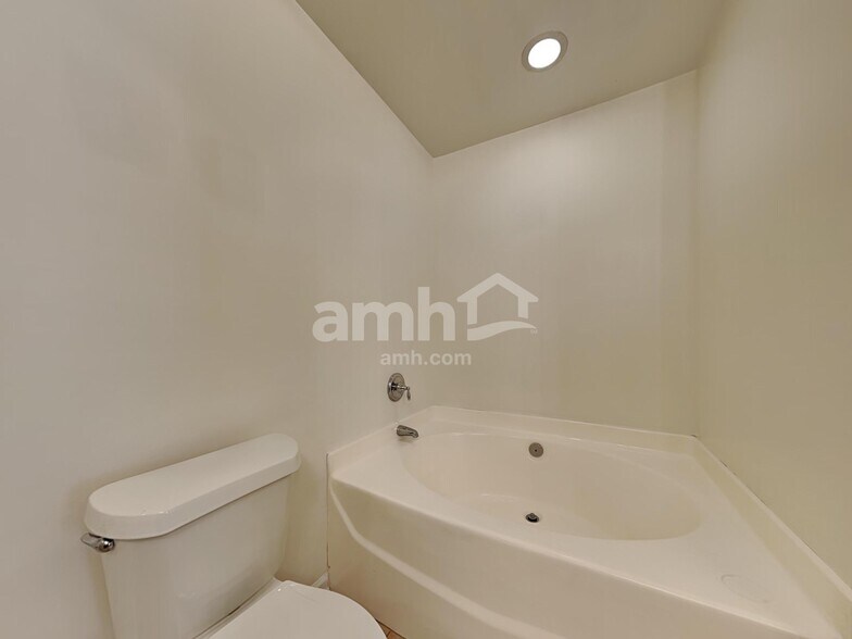 Building Photo - 1209 Wild Goose Trail
