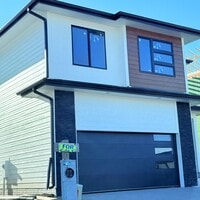 Building Photo - 1110 NW Sproul Dr