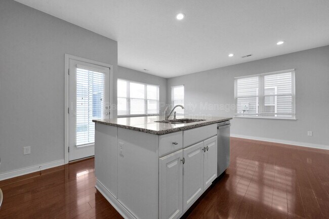 Building Photo - 5635 Holly River Ave