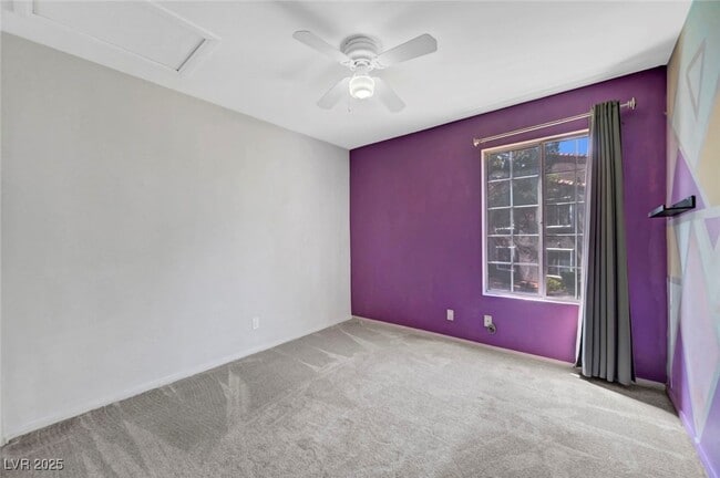 Building Photo - 2121 Blue Breeze Dr