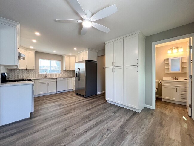 Building Photo - Newly Remodeled Two Bedroom Napa House