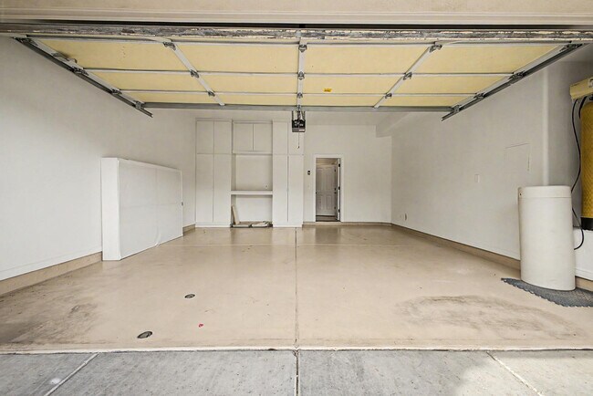 Building Photo - 7262 E Woodsage Ln