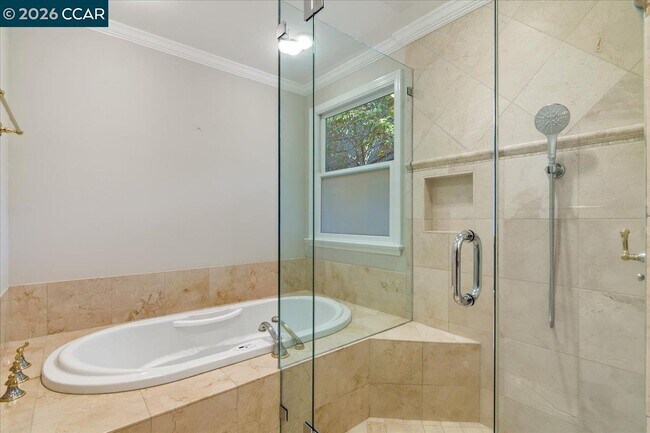 Building Photo - 539 Dalewood Dr