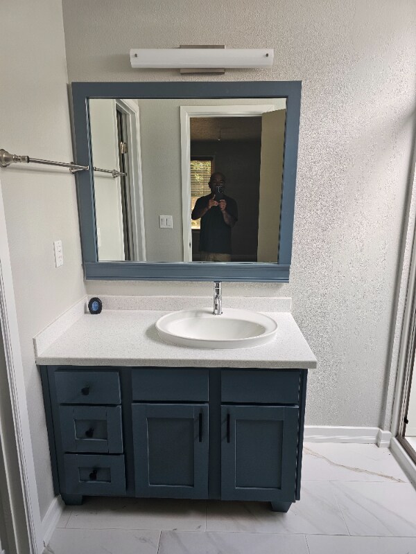 Building Photo - 22222 SW Mandan Dr