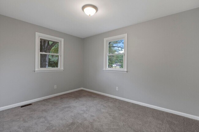 Building Photo - House for Rent in Jacksonville!