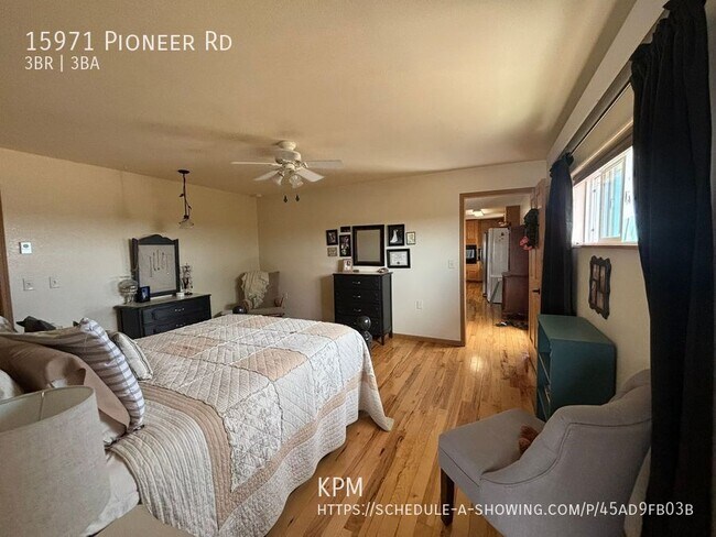 Building Photo - 15971 Pioneer Rd