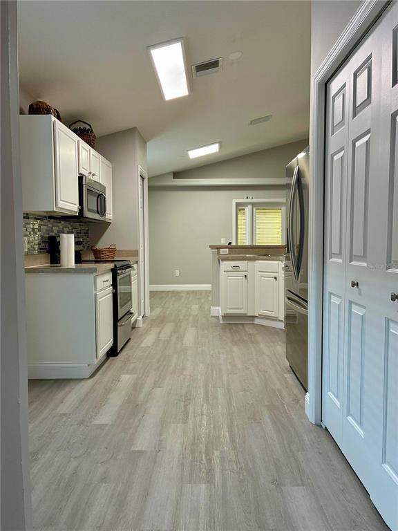 Building Photo - 951 Vindale Rd