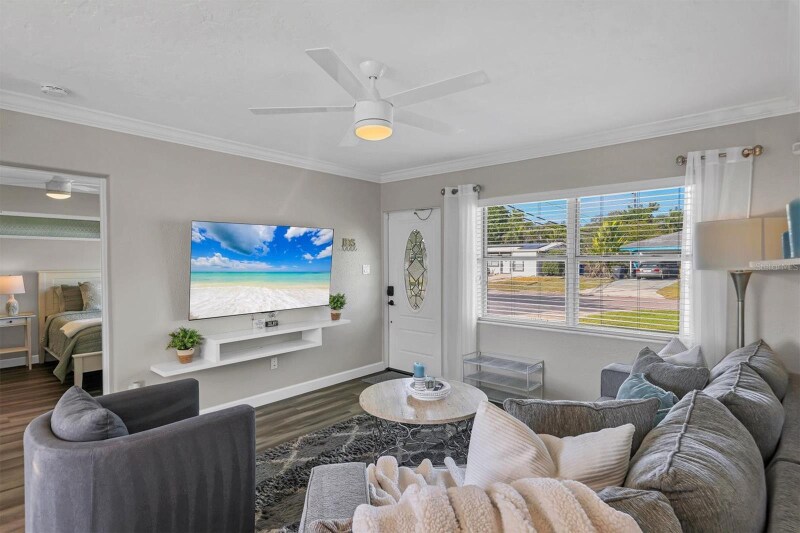 Building Photo - 1711 Marilyn Ave