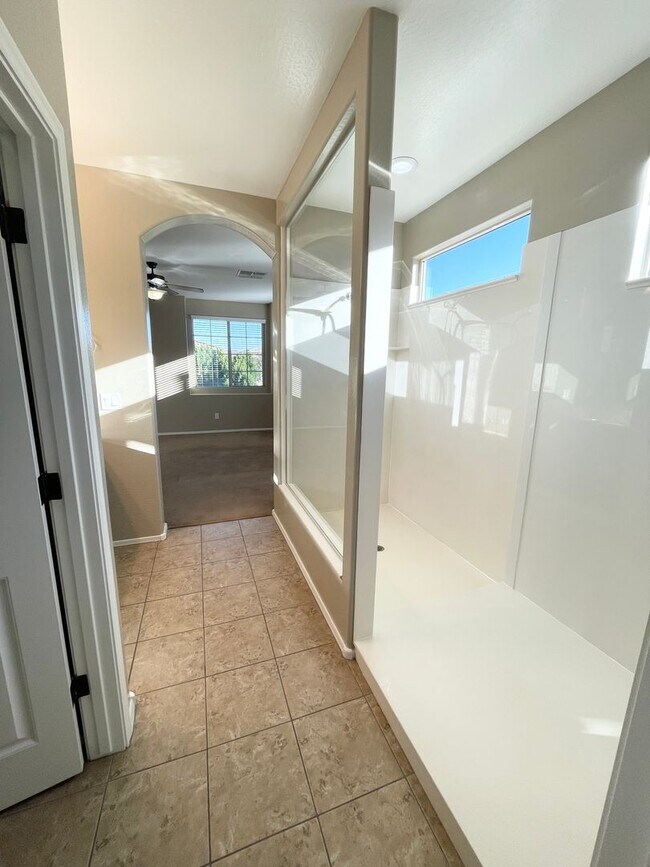 Building Photo - 3454 E Azalea Dr