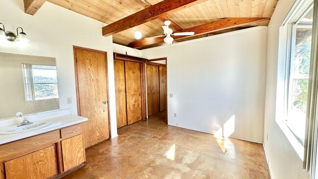 Building Photo - Unique and Rustic Detached Guest Home Unit on Private Country Property Overlooking the Stunning G...