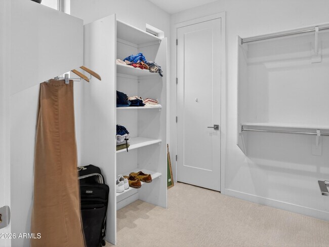 Building Photo - 11673 N 136th St