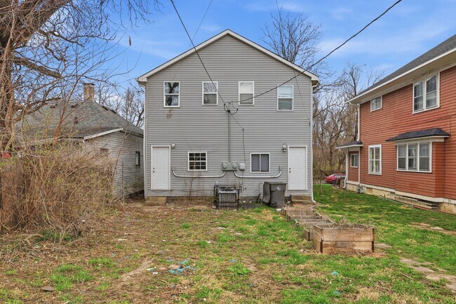 Building Photo - 1737 Terrace Ave