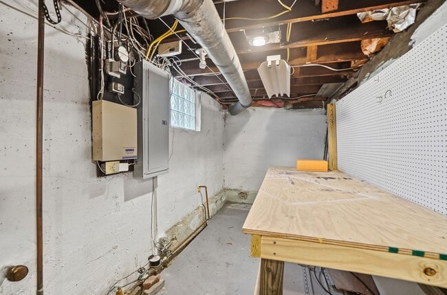 Building Photo - 2 Bed 2 Bath in Oakley!