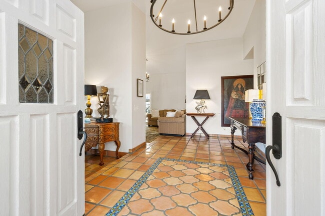 Building Photo - 73055 Amber St