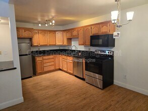 Building Photo - 3939 Madison Ave