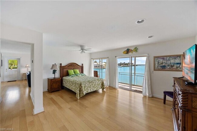 Building Photo - 330 Kon Tiki Dr