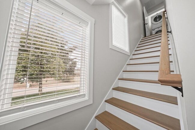 Building Photo - 112 Shipman Dr