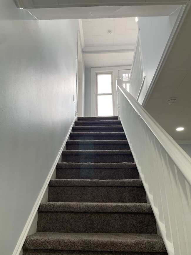 Building Photo - NEWLY RENOVATED 3 BED, 2 BATH STORY HOME IN THOMASVILLE