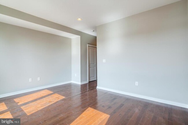 Building Photo - 3832 Manor St