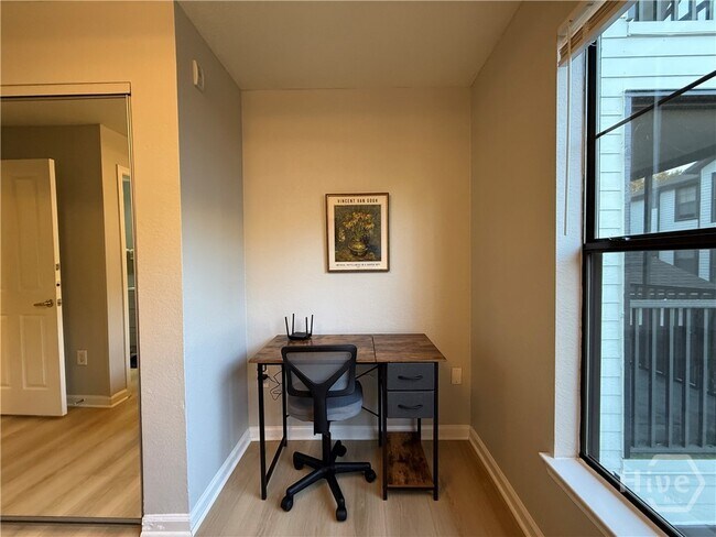 Building Photo - 211 North Ave